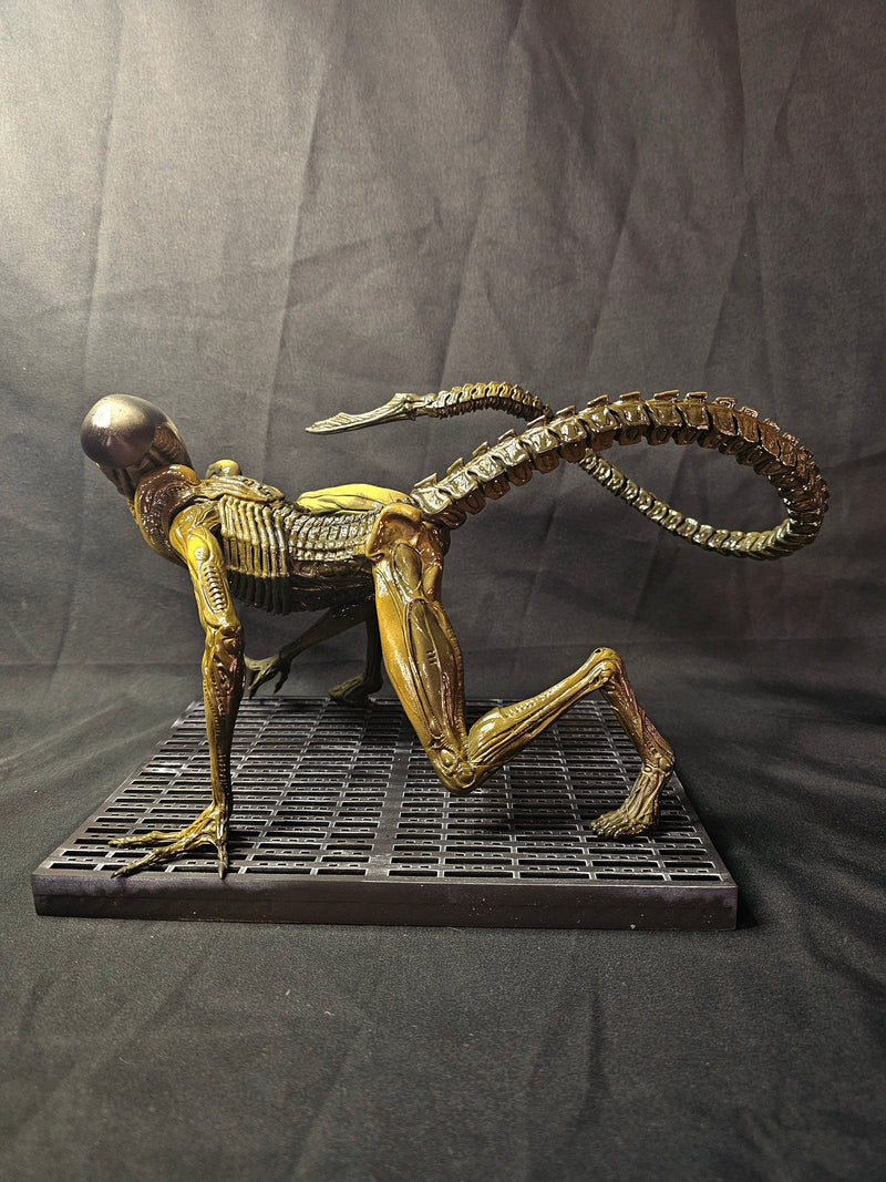 Alien 3 1/6 Dog Alien Statue
