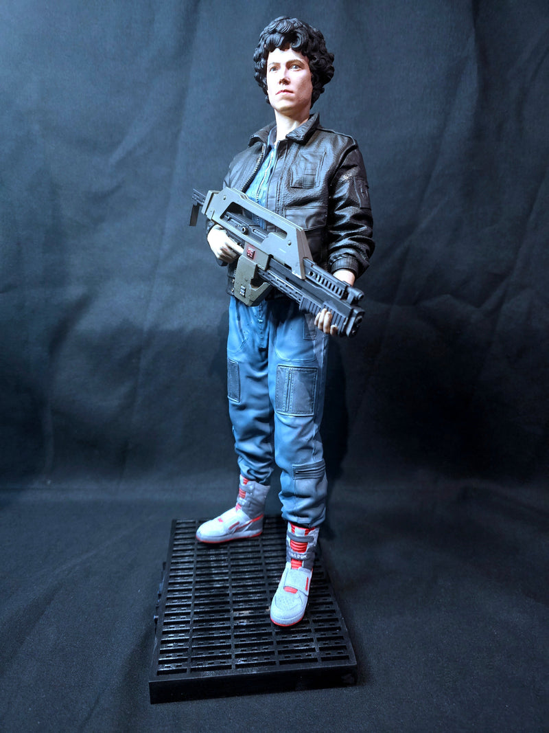 Aliens 1/6 Ripley Statue (jacket Variant)