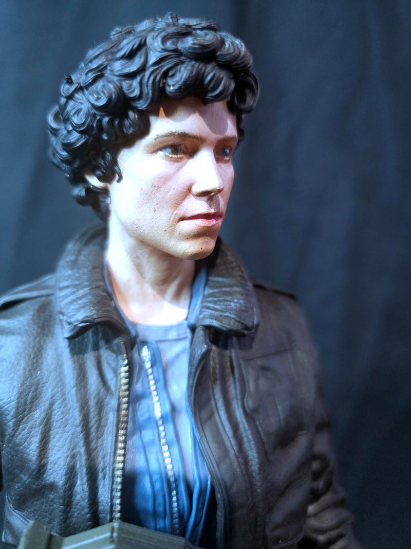 Aliens 1/6 Ripley Statue (jacket Variant)
