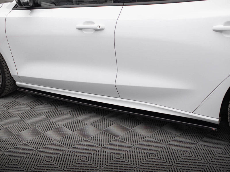 Maxton Design - Side Skirts Diffusers V.1 Ford Focus ST / ST-Line Mk4 Facelift
