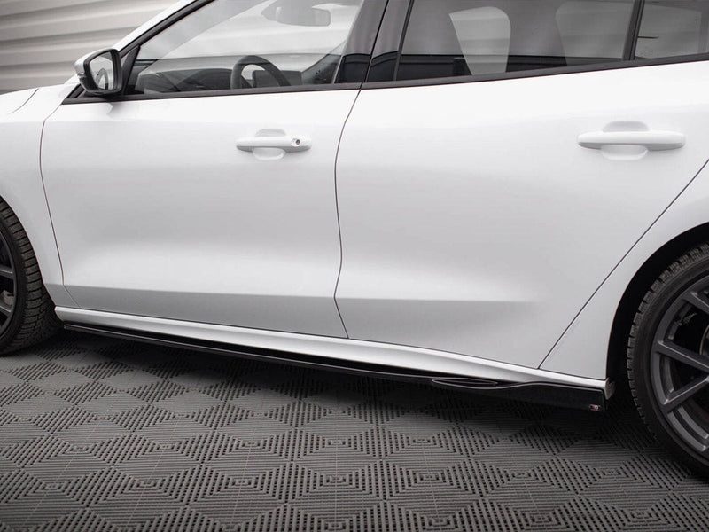 Maxton Design - Side Skirts Diffusers V.4 Ford Focus ST / ST-Line Mk4 Facelift