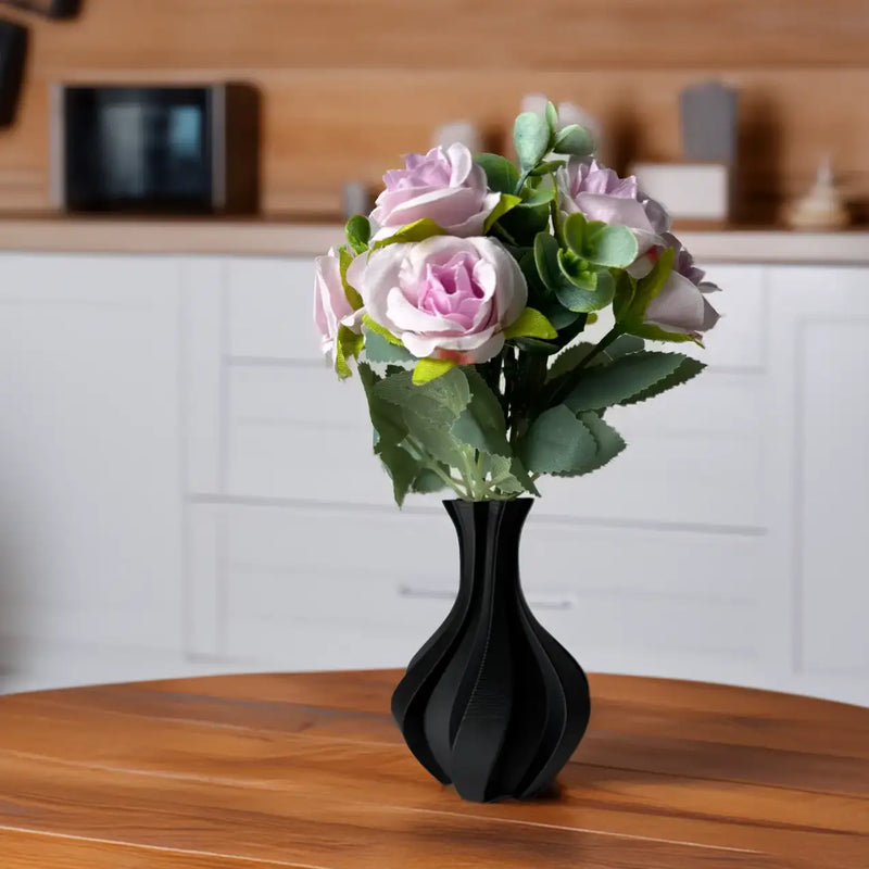 The Daniela Vase – Modern Spiral 3D Printed Decor