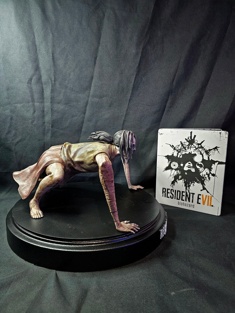 1/6 Resident Evil 7 Marguerite Baker Statue