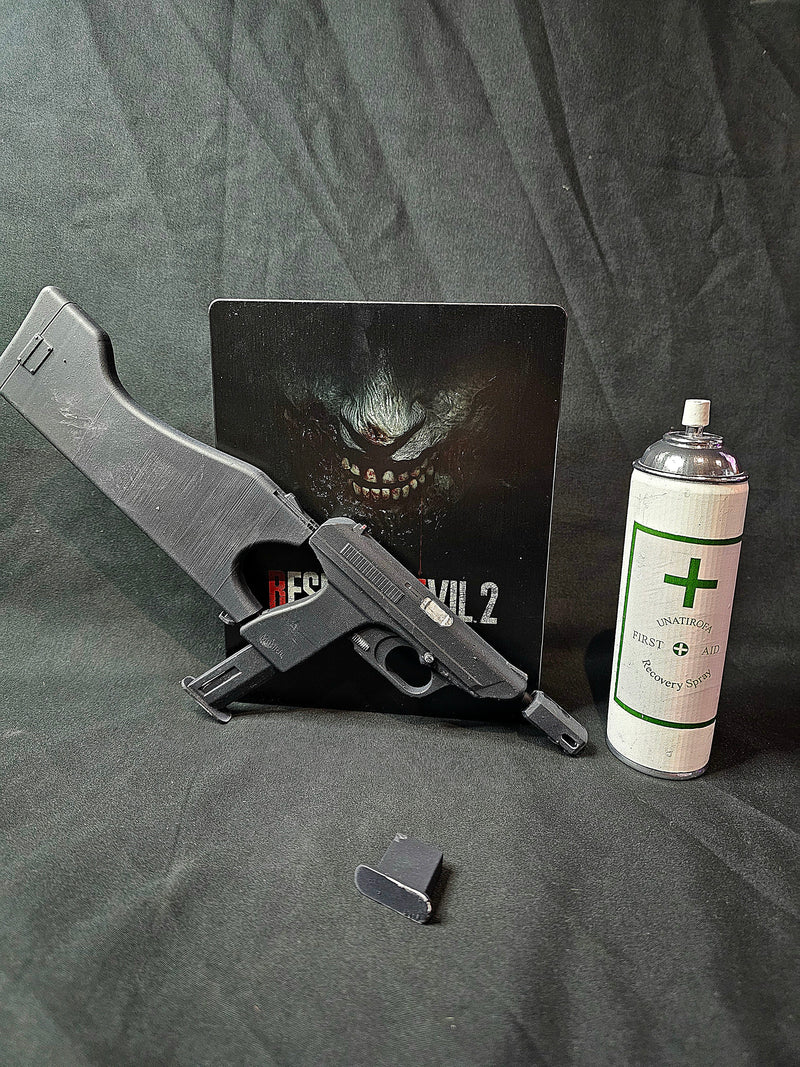 Resident Evil 2 First Aid Spray and Matilda 1:2 scale prop