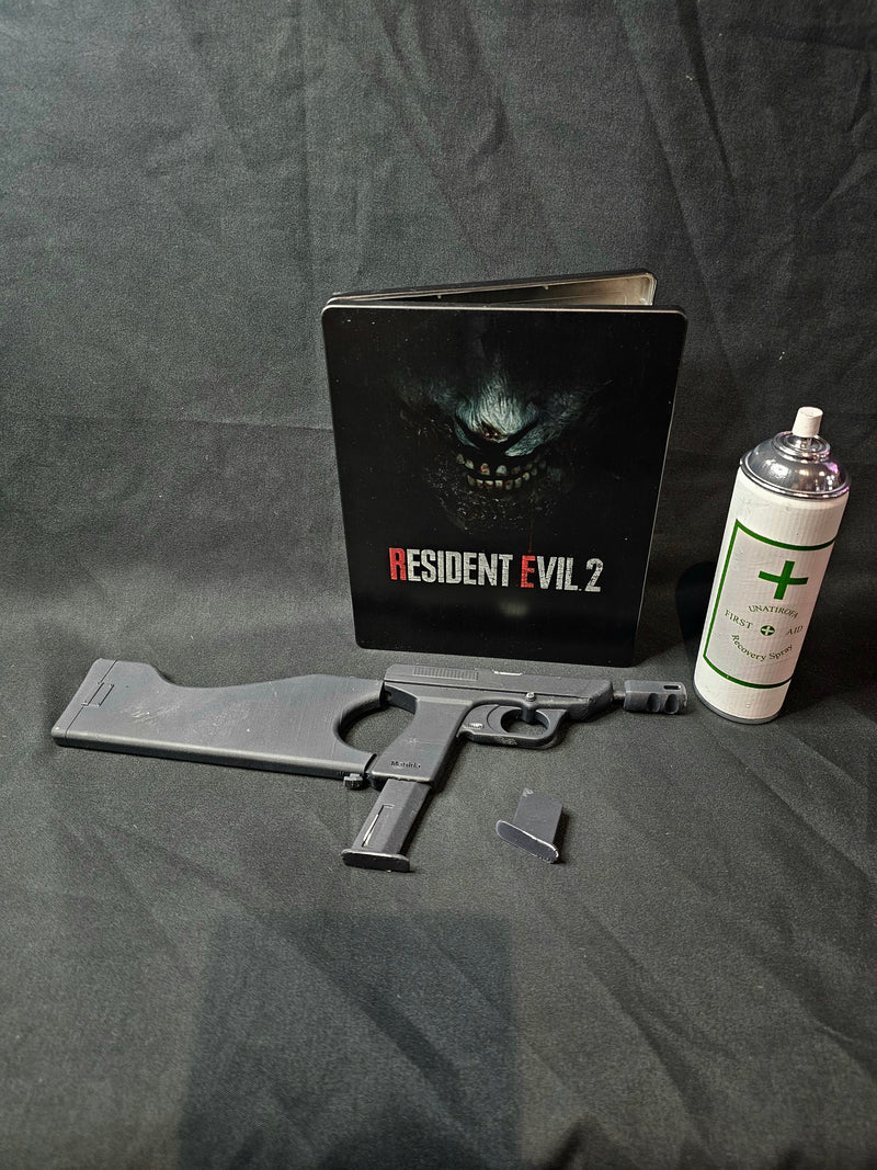 Resident Evil 2 First Aid Spray and Matilda 1:2 scale prop