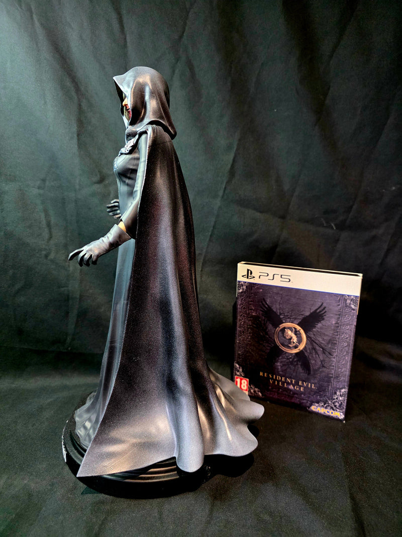 Resident Evil Village Cassandra Dimitrescu 1/6 Statue
