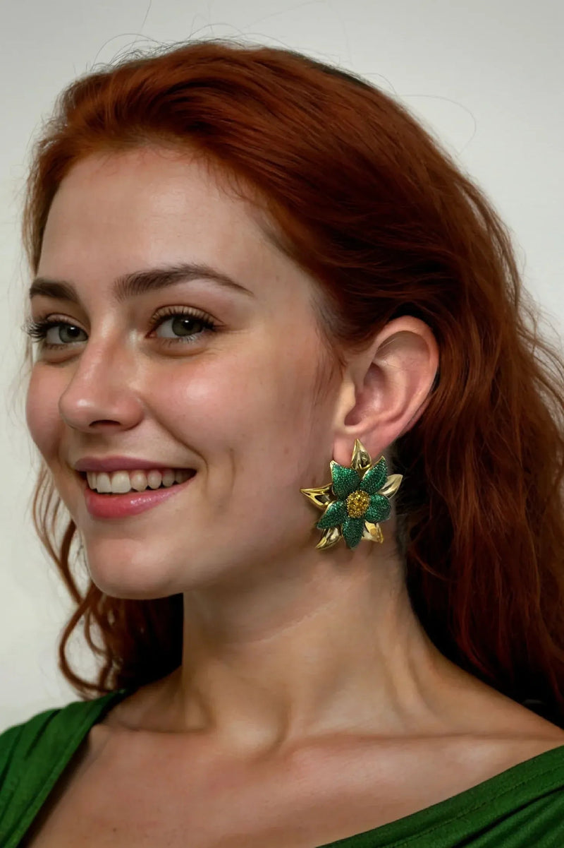 Marguerite Daisy Flower Large Stud Earrings Emerald Gold