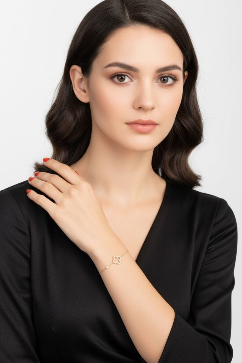 Byzantine Open Clover Bracelet Gold