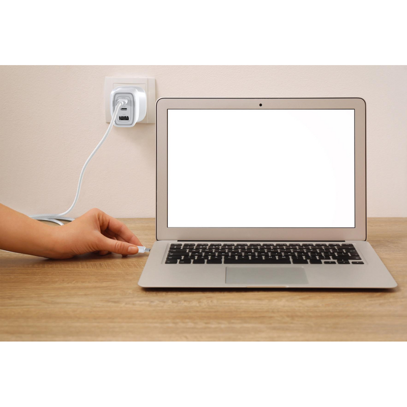 WYEFLUX 67W Dual USB Type C & USB-A Power Adapter (GaN III)
