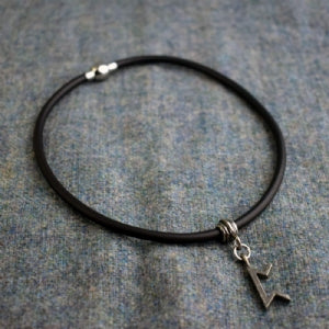Peorth Rune Choker