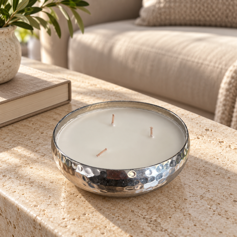 15cm Silver Hammered Bowl Candle – Apple & Cinnamon