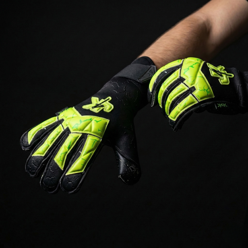 Bionic Premier Hybrid Cut! Goalkeeper Gloves