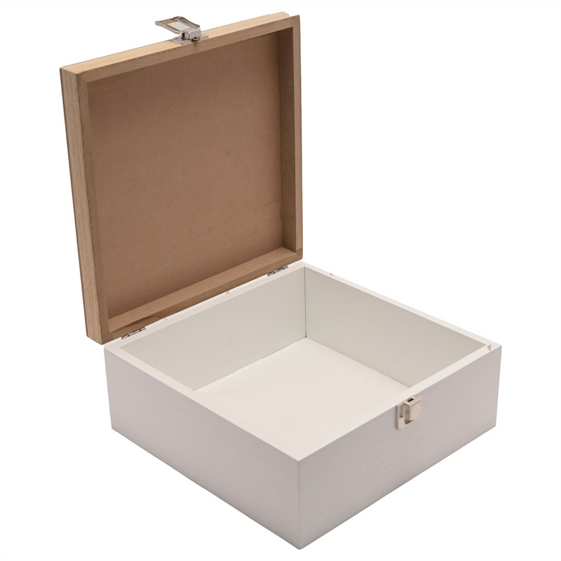 Winter Wilds Hinged Lidded Keepsake Box