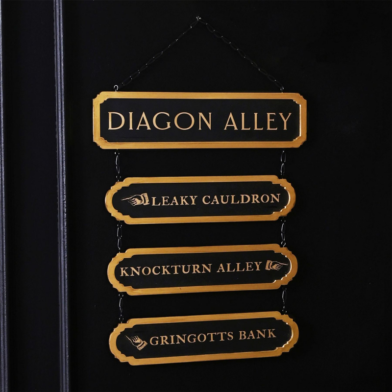 Warner Bros Harry Potter Alumni Street Sign Diagon Alley