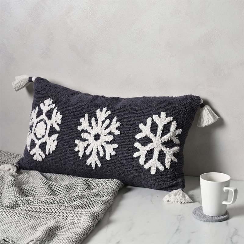 Snowlake Cushion with Tassles