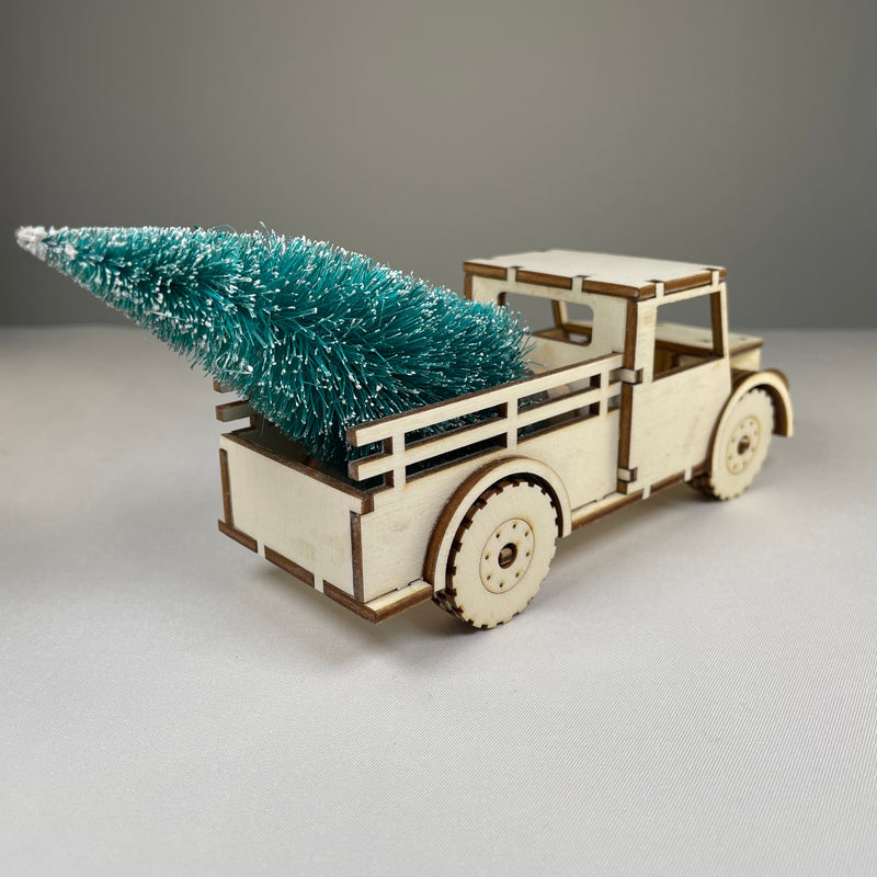 Truck with Christmas Tree - Ready-Made Model