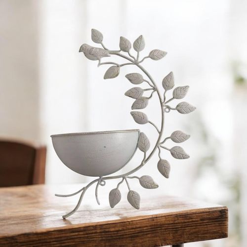 42CM CREAM METAL GARDEN PLANTER - InStock
