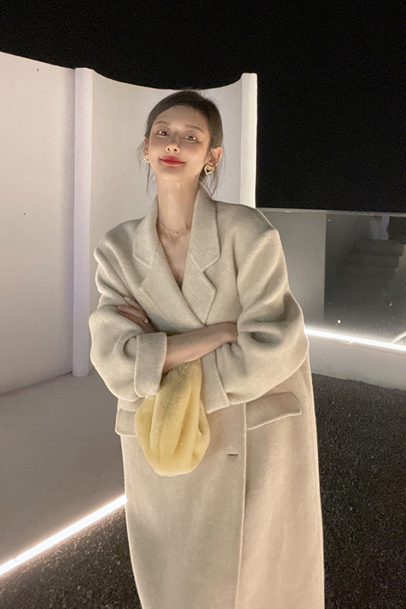 Women's Mid-length Loose Profile Coat