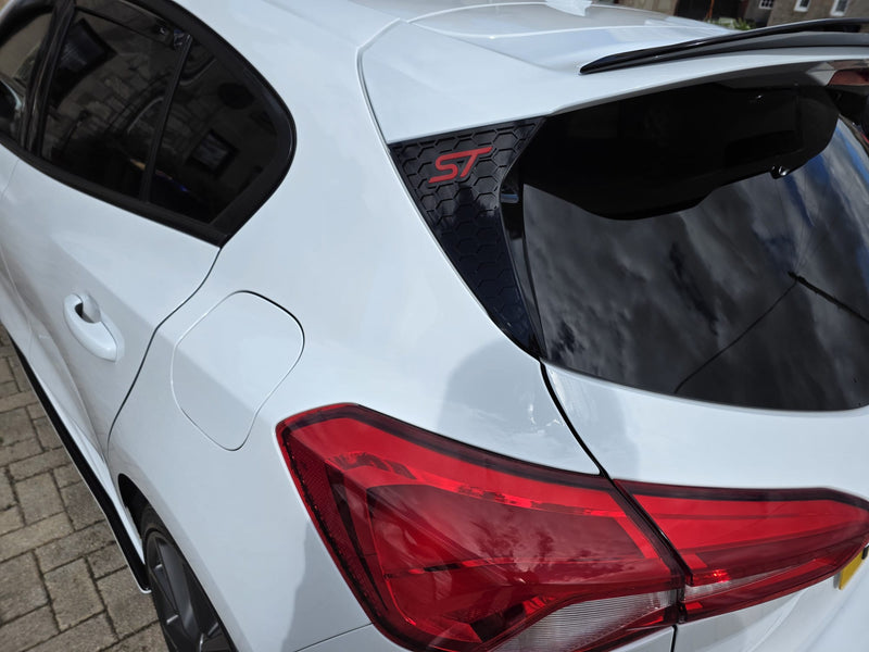 Ford Focus MK4 & MK4.5 (All Models) Rear Window Side Cover (Hex Design)