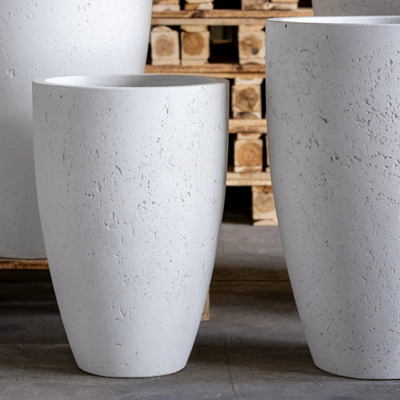 Vessara | White Mist – 40cm Large Tall Concrete Planter – 15L Round Plant Pot