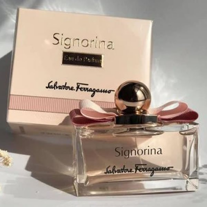 Salvatore Ferragamo Signorina Eau De Parfum Spray 100ml
