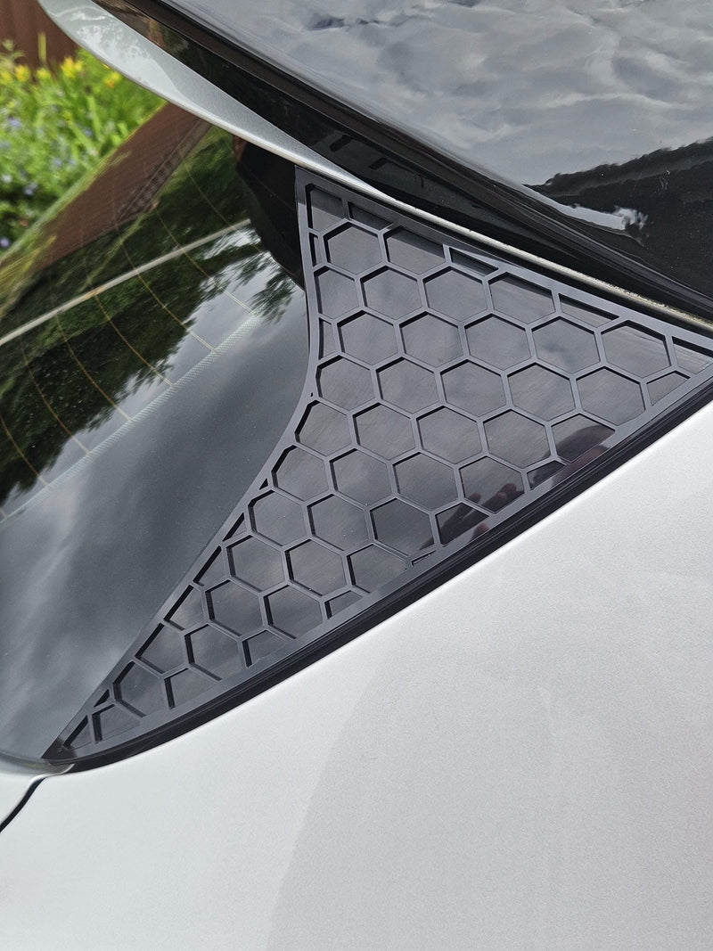 Ford Focus MK4 & MK4.5 (All Models) Rear Window Side Cover (Hex Design)