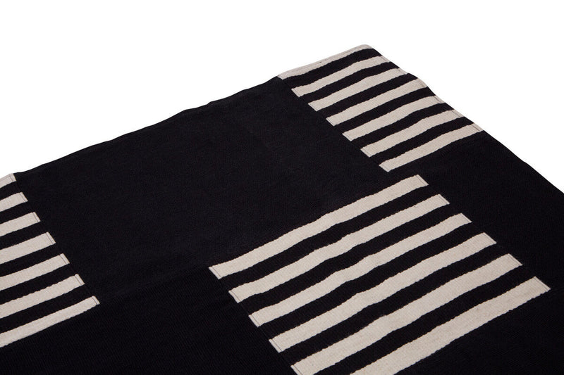 Black and White Rug | Bosie