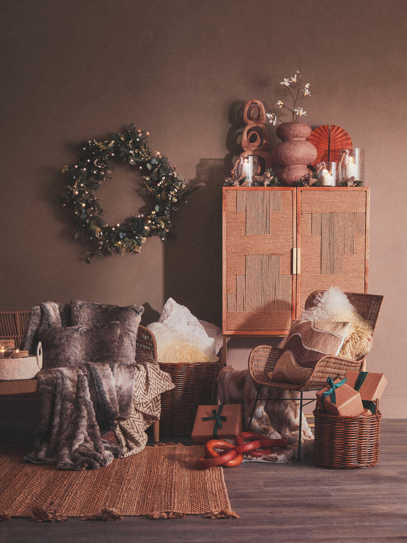 Bosie Mocha Ombre Fur Throw | Lamina