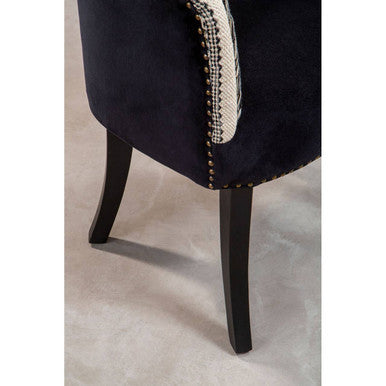 Black and White Chair | Cefena