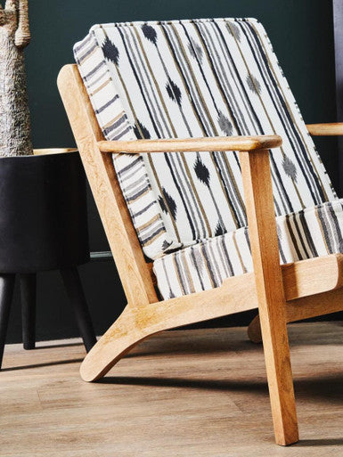 Armchair with Angular Arms | Cefena