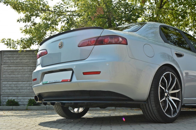 Maxton Design - CENTRAL REAR SPLITTER ALFA ROMEO 159 (WITH VERTICAL BARS)