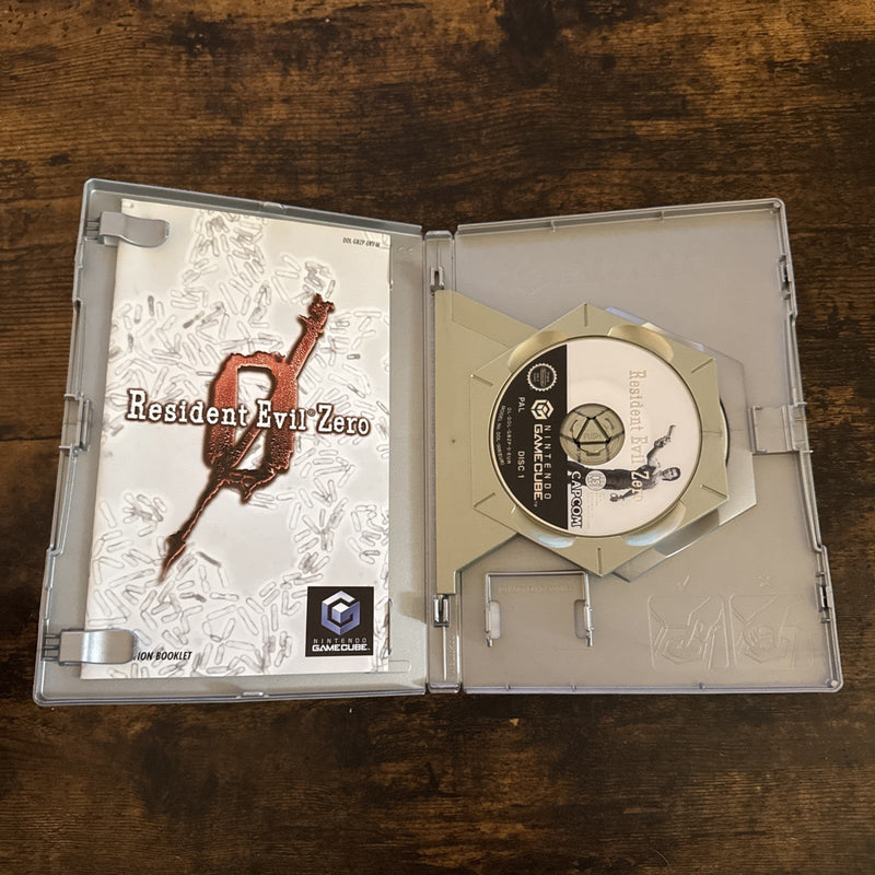 Nintendo GameCube: Resident Evil Zero Complete Tested