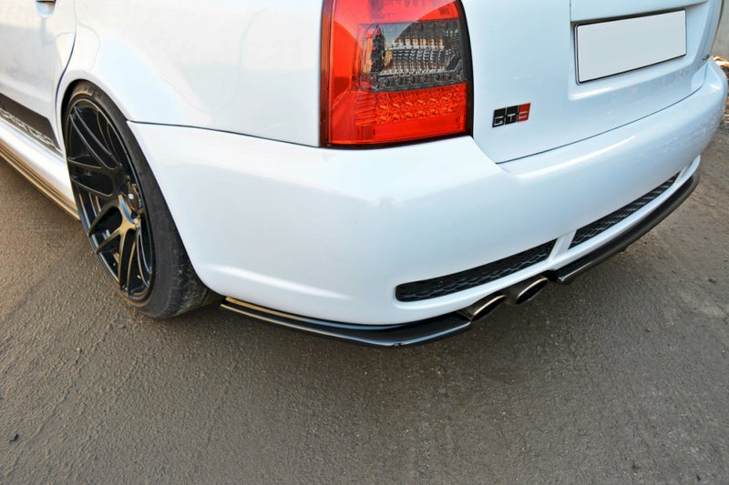 Maxton Design - REAR SPLITTER AUDI RS4 B5 (WITH A VERTICAL BAR)