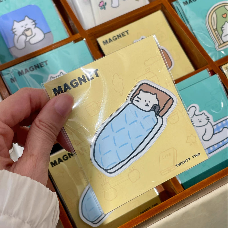 Twenty Two | Kitty Daily Life Magnet