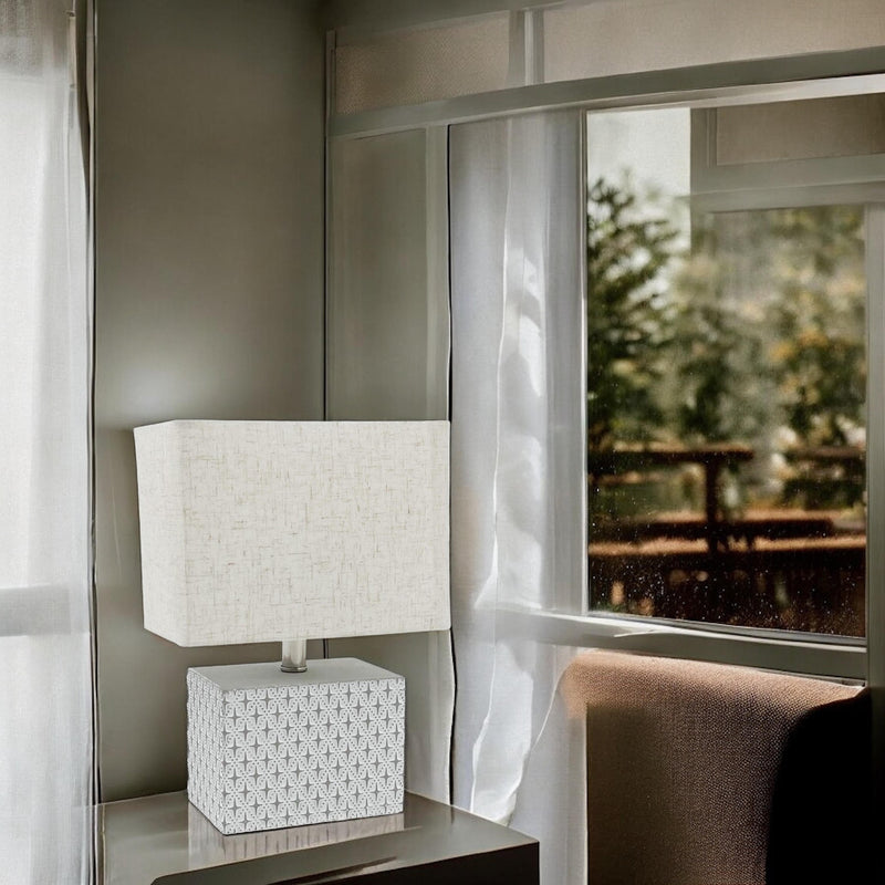 20CM TABLE LAMP AND SHADE