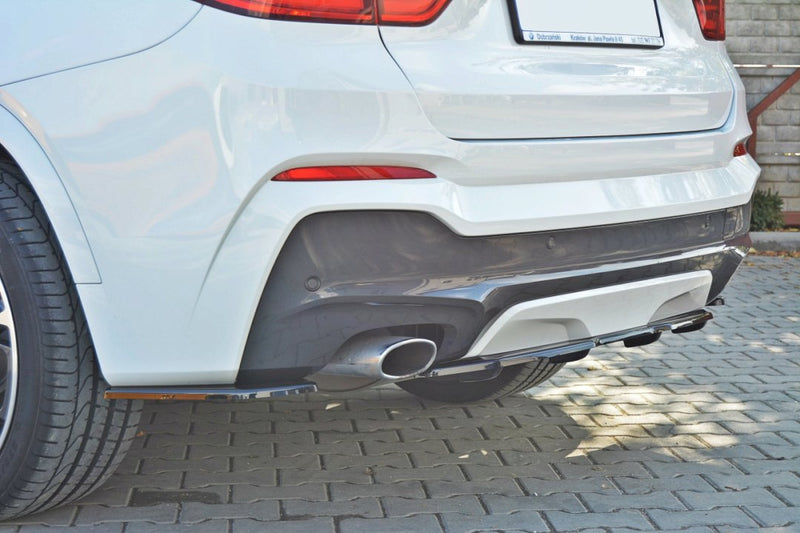 Maxton Design - CENTRAL REAR SPLITTER BMW X4 M-PACK (WITH A VERTICAL BAR)