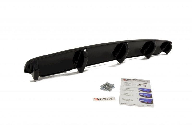 Maxton Design - CENTRAL REAR SPLITTER BMW 6 GRAN COUPE M-SPORT (VERTICAL BARS) (2013-2018)