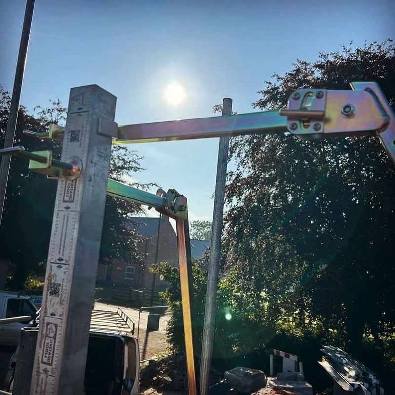 Adjustable Profile Outrigger / Stabiliser (2 legs)