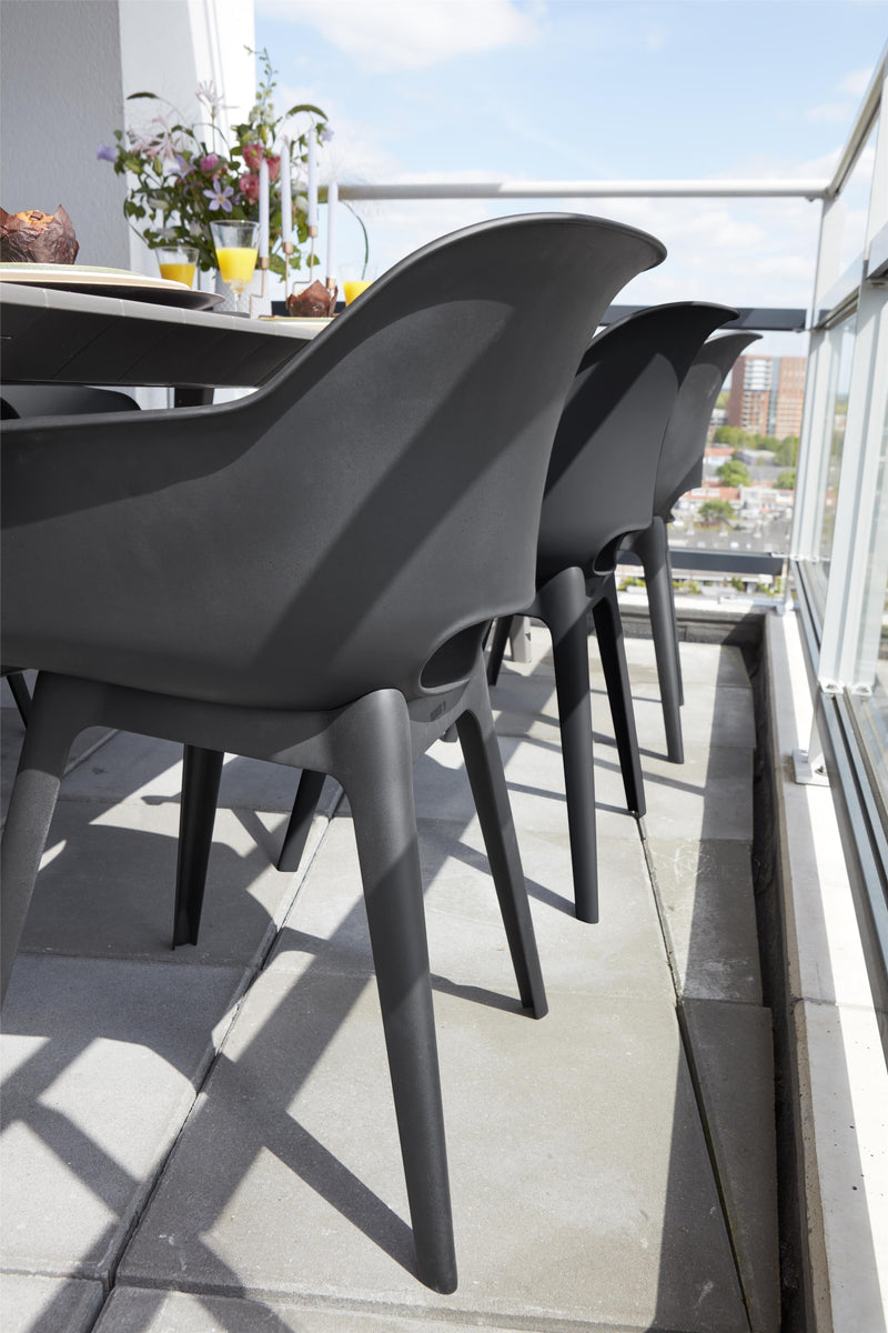 Lima Table with Akola Chairs