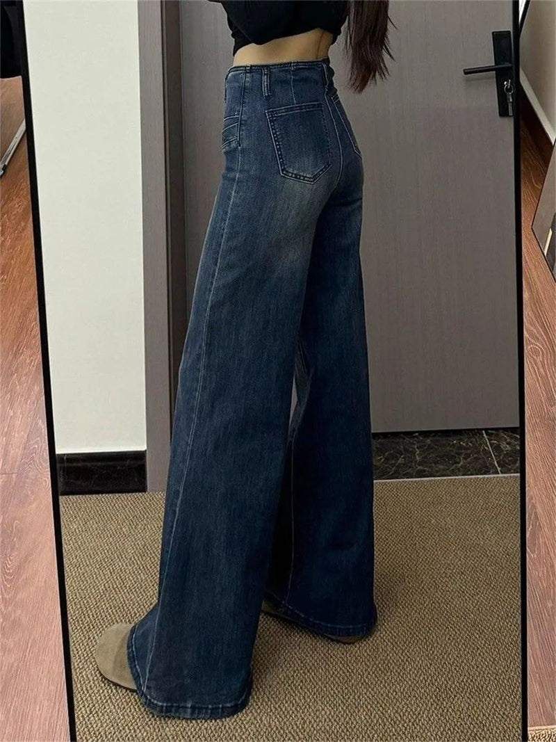 Retro Women's Slightly Flared Jeans That Aren't Tight On The Legs