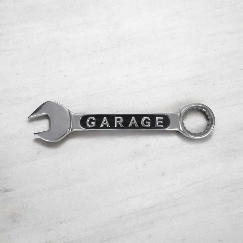 60CM ALUMINIUM SPANNER WALL PLAQUE