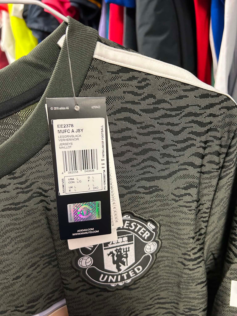Manchester United 2020-2021 Away Shirt (BNWT) L