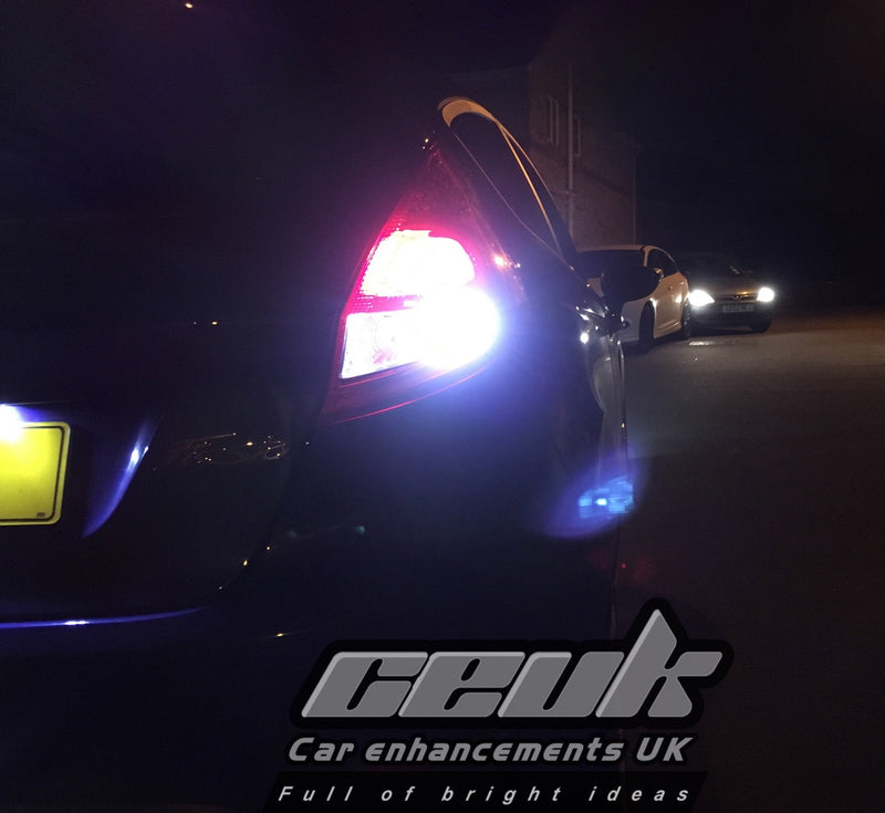 BriteVue 955 Reverse Light Bulb Upgrade – 10 SMD LED with Projector Lens (921 | W16W | T15)