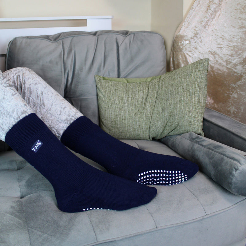 1 Pack Kids Indoor Thermal Slipper Socks with Grips (3 Sizes)