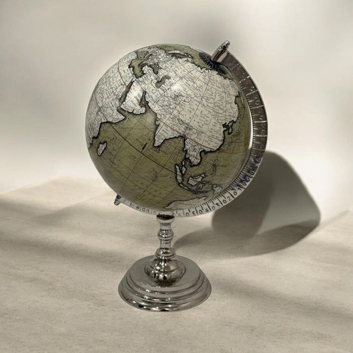 43cm DECORATIVE GLOBE