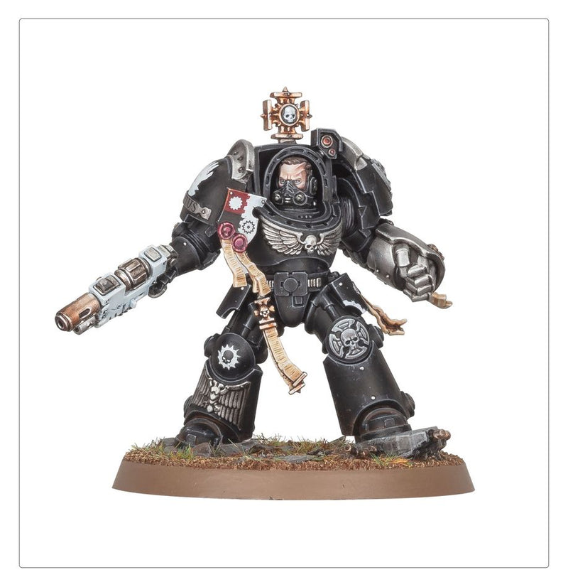 Space Marines: Captain In Terminator Armour