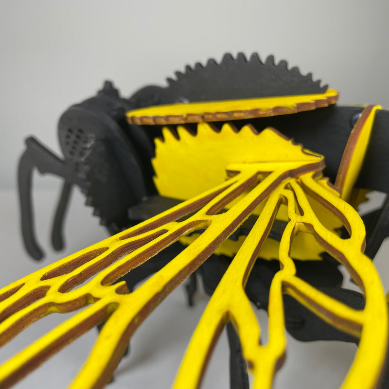 Bee Puzzle - Flatpack Model Kit