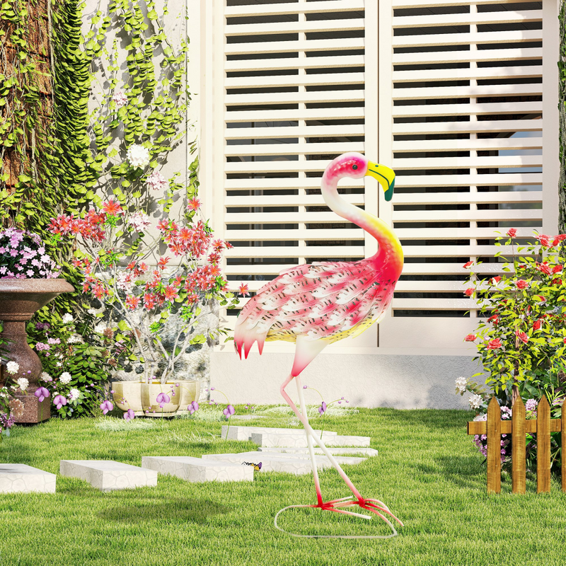 Outsunny Flamingo Garden Statue, Metal Garden Ornament with Stakes, Pink