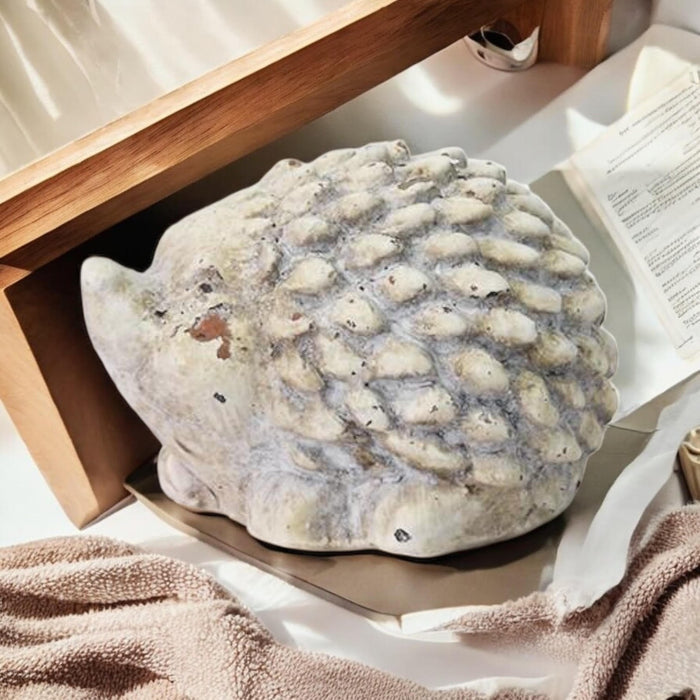 10CM CREAM CEMENT HEDGEHOG