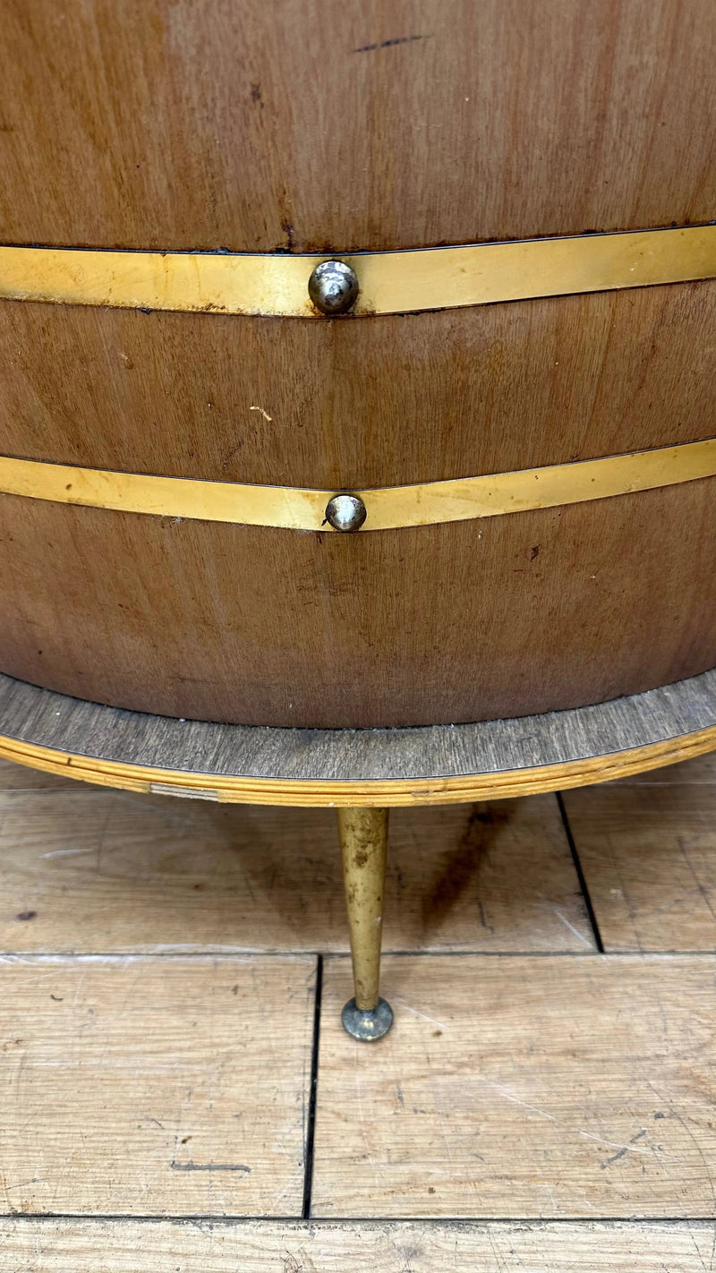 Retro Home Bar / Man cave Barget Bar And Stool / Half Barrel Bar / Retro Pub